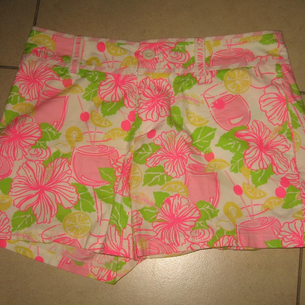 ❤️LILLY PULITZER HIBISCUS AND MARTINIS Palm Beach Fit Short Shorts Size 0
